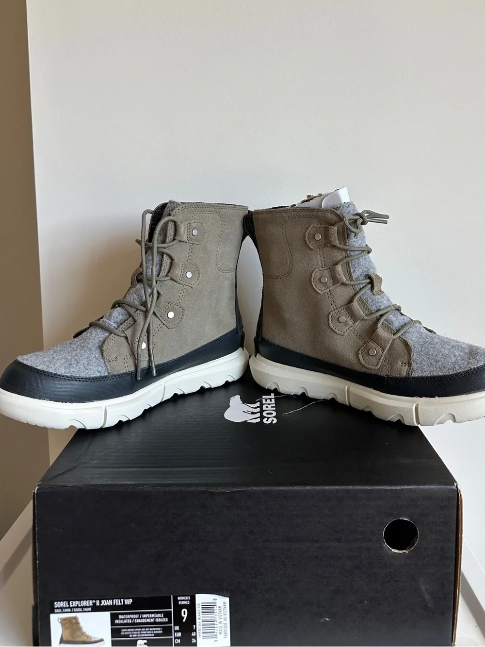 Sorel Explorer II Joan Winter Boots Felt Waterproof Insulated Size 9 New in Box